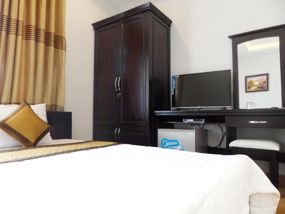 Crown Hotel Da Nang Exterior photo